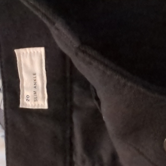 GAP Mid Rise Bi-Stretch Ankle Slim Pants - Picture 4 of 5